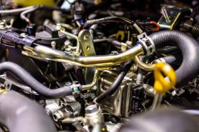 «Эра 160 лошадей»: Geely и Chery намеренно душат моторы ради экономии на утильсборе