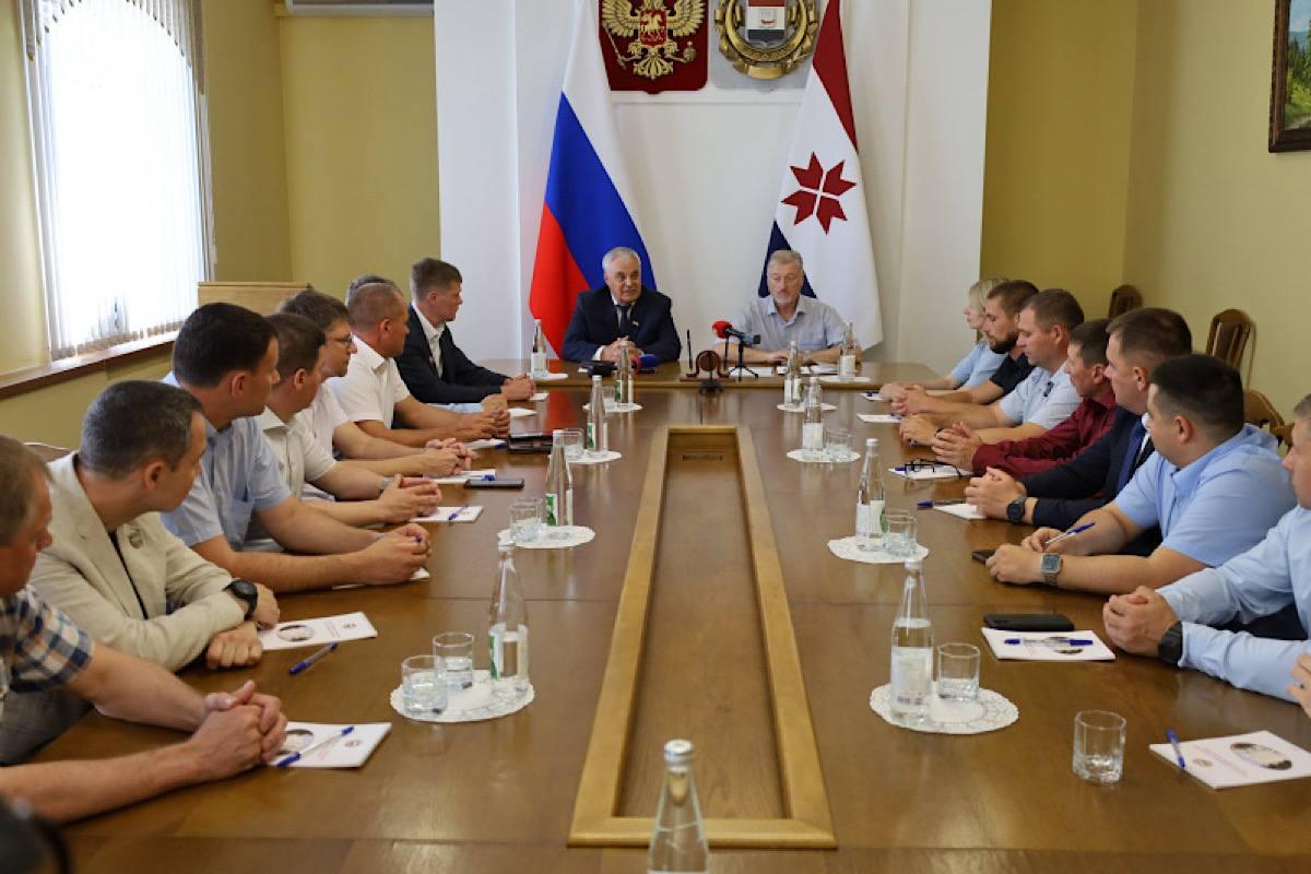 В Госсобрании Мордовии чествовали участников программы «Герои среди СВОих»