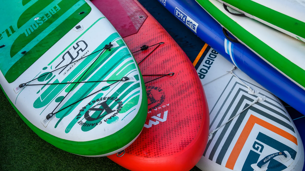 В соревнованиях по гребле на сапбордах поучаствовали более 150 петербуржцев в рамках НМЭК-2025