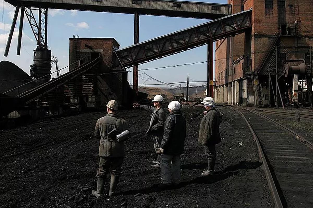 Руководителям шахты «Инской», обвиняемым в невыплате зарплат, продлили домашний арест