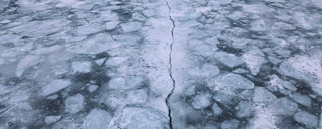 МЧС по Пермскому краю предупредило жителей об опасности выхода на лед