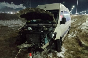 Водитель школьного автобуса с детьми попал в ДТП и под уголовную статью в Тюмени