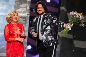 Киркоров заплатит Успенской 90 000 рублей за «попрошайку» в эфире Муз-ТВ