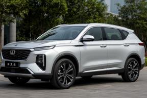 В РФ начались продажи компактного электрокроссовера Changan Qiyuan Q05