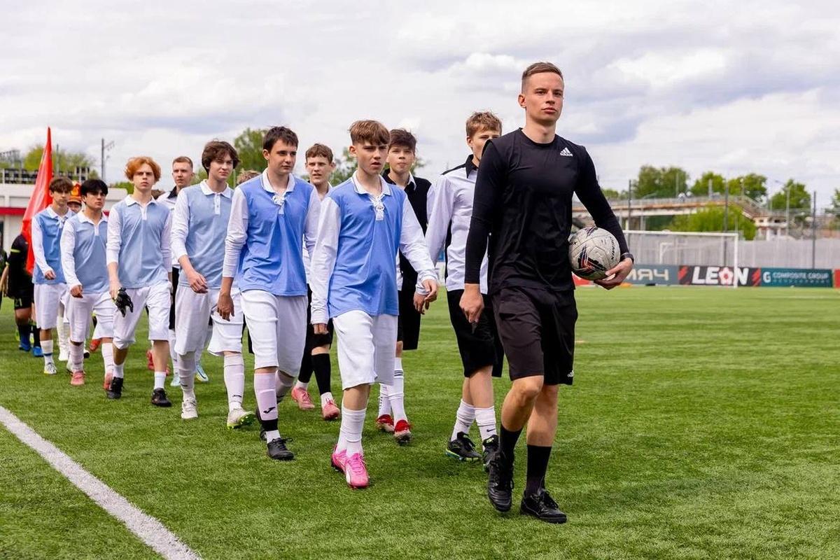 В Орехово-Зуеве воссоздали первый футбольный матч в России