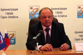 Экс-мэр Горно-Алтайска Виктор Облогин госпитализирован после катания на лыжах