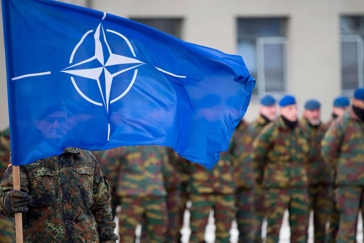 НАТО готовится к столкновению с Россией (страна-террорист)
