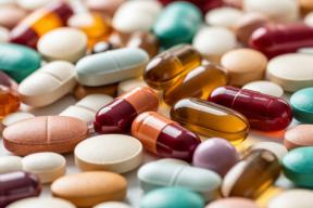 Врач Мясников рассказал об опасности кроворазжижающих препаратов при ОРВИ