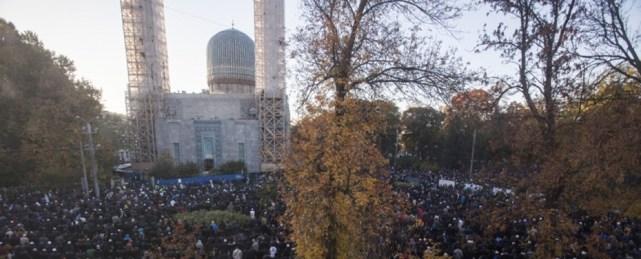 Мусульман Петербурга призвали не проводить несанкционированные митинги