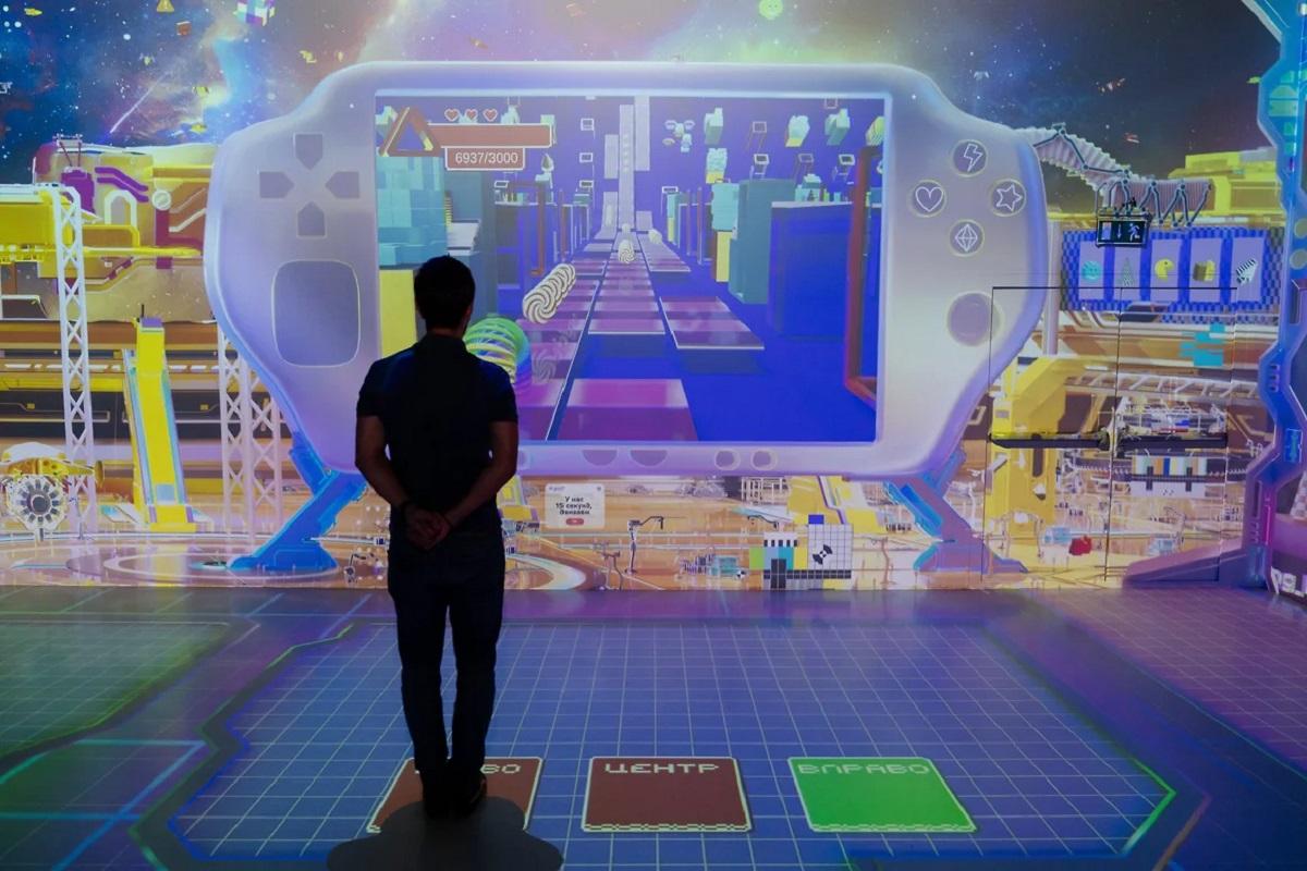 От восьми бит до бесконечности: на ВДНХ открылось шоу «Игровая Вселенная 3000»