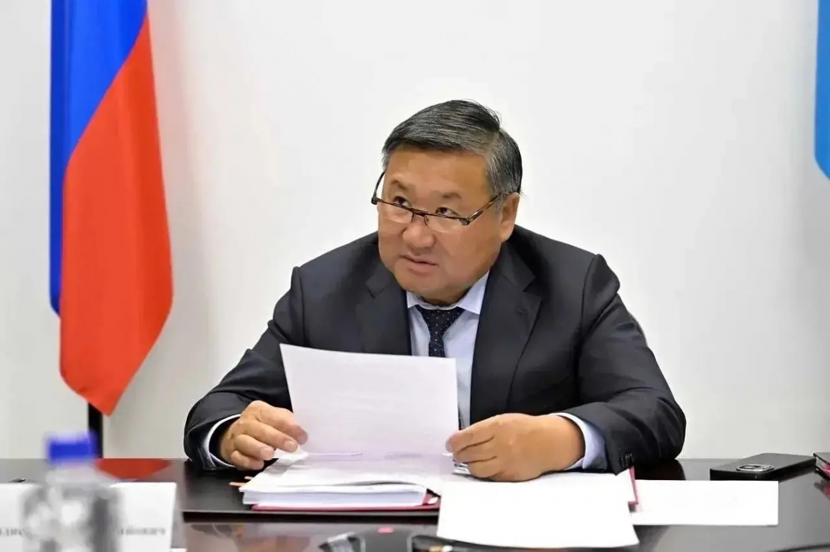Глава Тувы Владислав Ховалыг: Доля транспорта, соответствующего нормативному сроку эксплуатации, в республике увеличилась с 28% до 60%