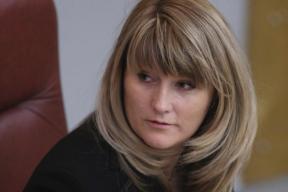 Журова одобрила решение МОК об отстранении россиян от открытия ОИ-2026