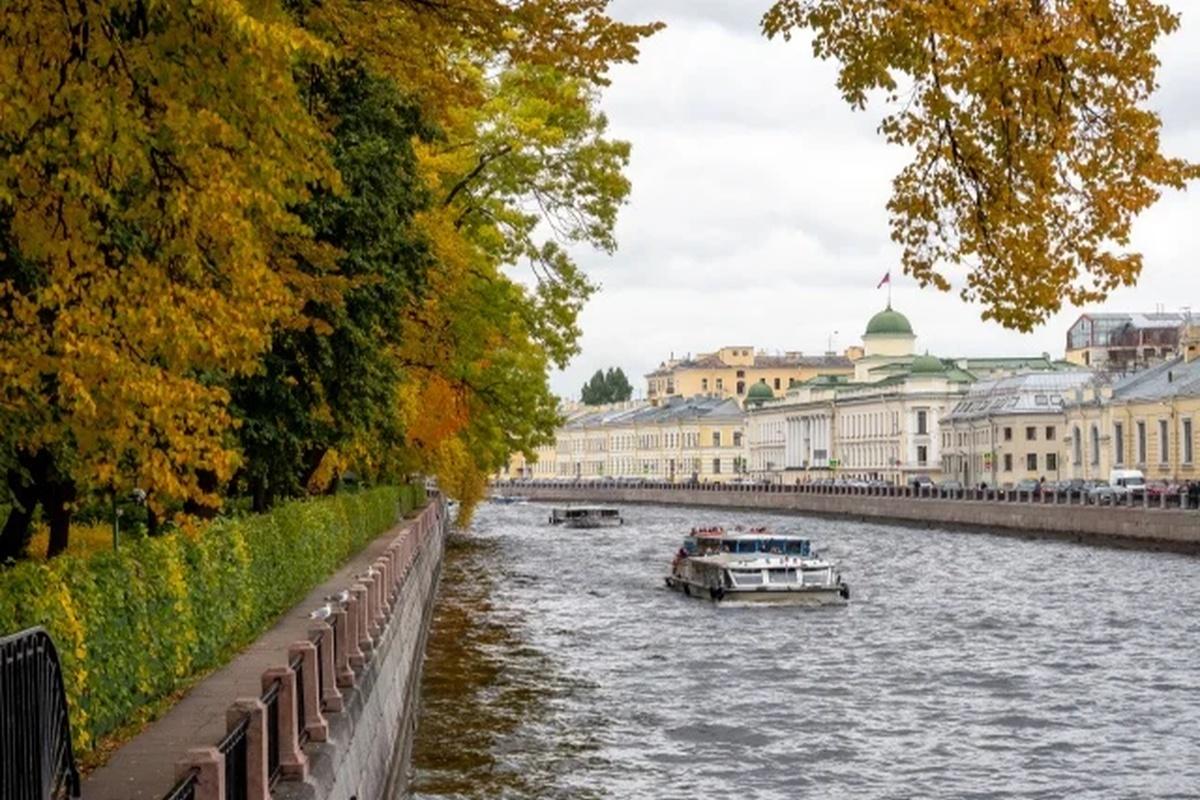 Какие зеленые зоны Питера лучше всего подходят для осенних прогулок