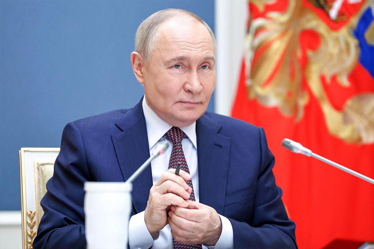 Путин сообщил об отступлении украинских военных по всей линии фронта