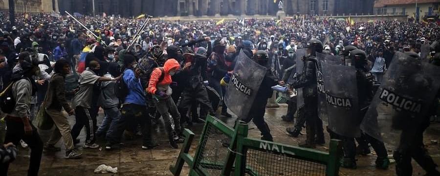 Более 840 человек пострадали в ходе общенациональных протестов в Колумбии