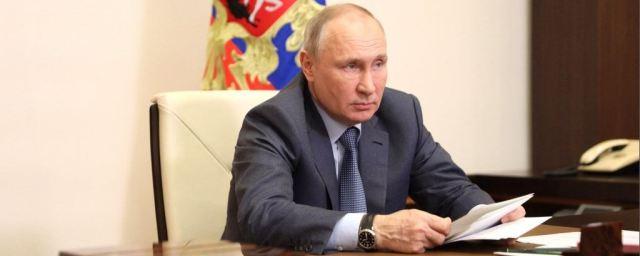 Владимир Путин назвал стрельбу в школе в Казани варварским преступлением