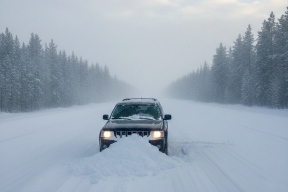 Дорожные службы Новосибирской области 21 раз выезжали на помощь застрявшим в морозы водителям