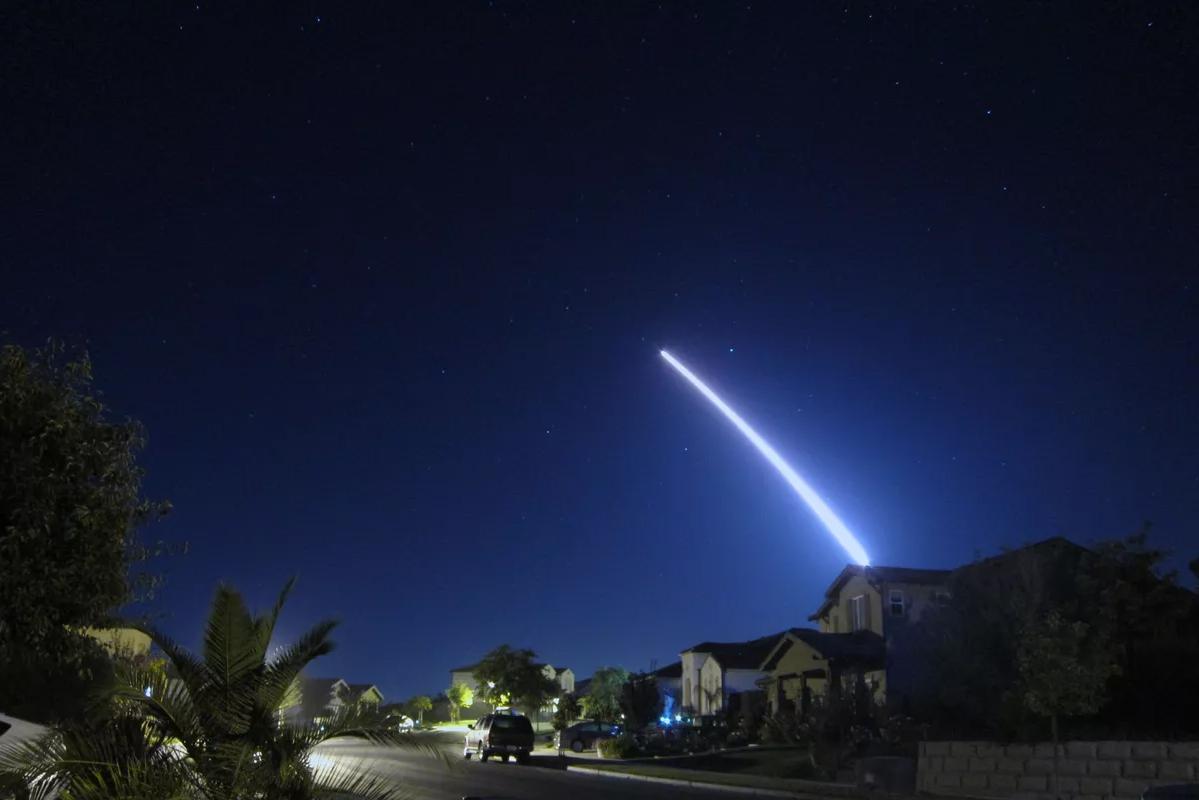 США запустят две межконтинентальные ракеты