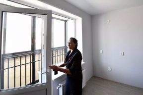 Россияне массово покупают комнаты в коммунальных квартирах из-за дорогой ипотеки