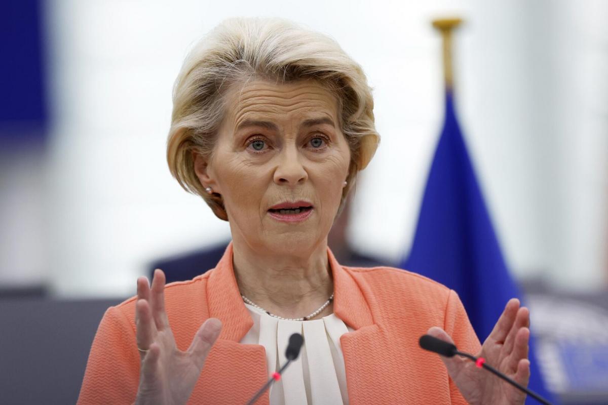 В Германии потребовали санкций против фон дер Ляйен