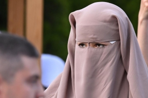 Член СПЧ Меркачева хочет запретить людям в никабах пользоваться общественным транспортом