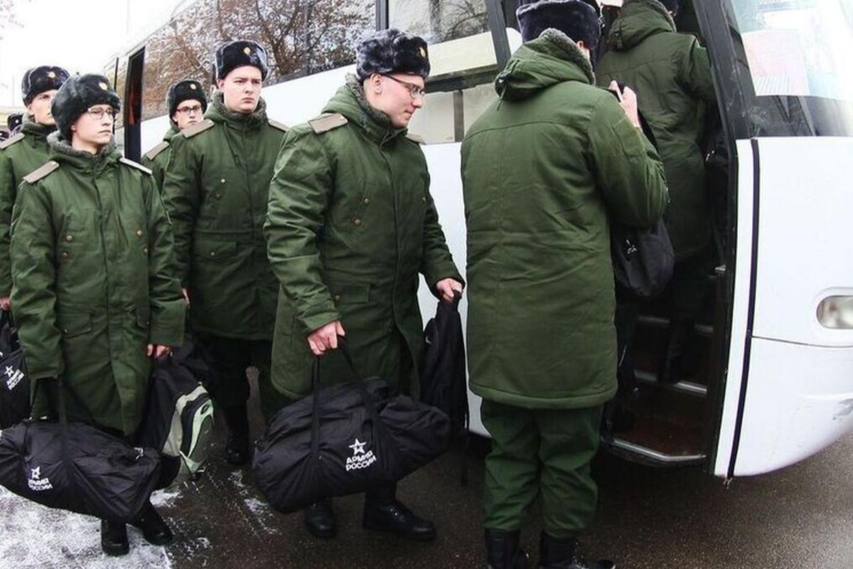 Осенью 4 000 юношей из Красноярского края призовут в армию