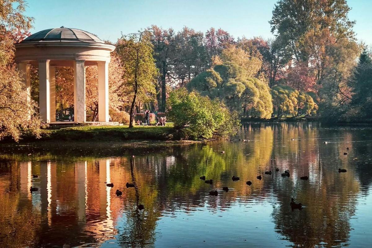 Топ парков Петербурга, где живет история и не скучаешь от однообразия