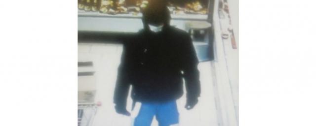 В Перми неизвестный в медицинской маске ограбил супермаркет