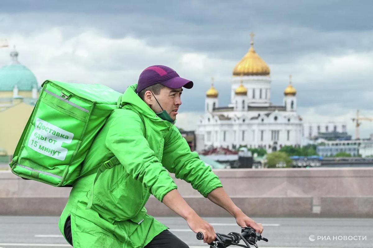 Сервисы доставки еды отнимают хлеб у ресторанов