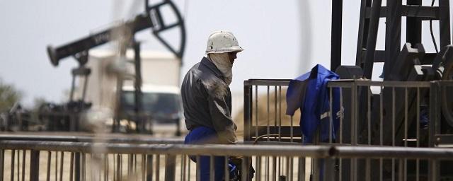 Саудовская Аравия требует от России большего сокращения добычи нефти