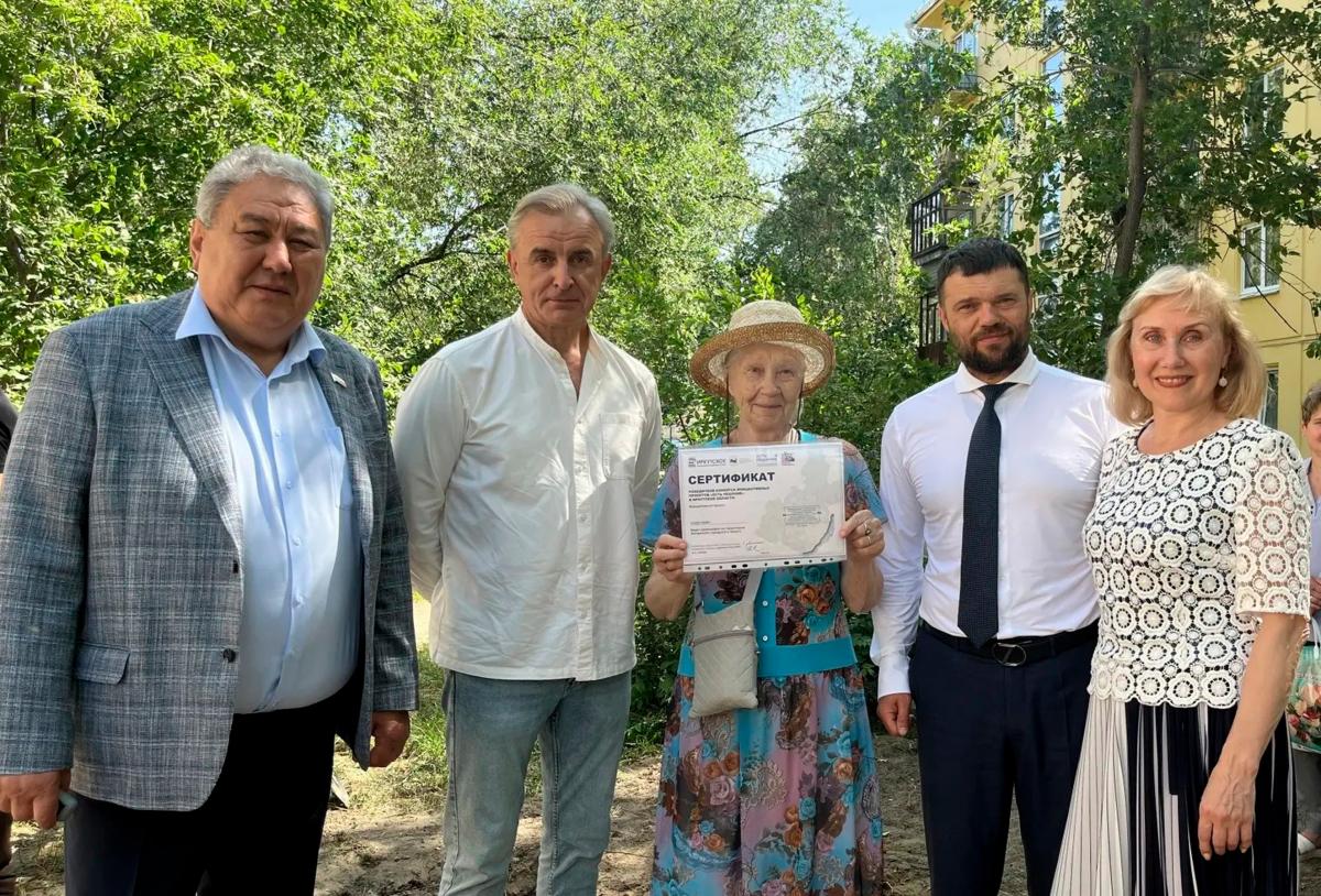 Депутат Заксобрания Иркутской области Антонина Кокошникова: Жители Ангарского округа должны видеть результат своих инициатив в реальном благоустройстве