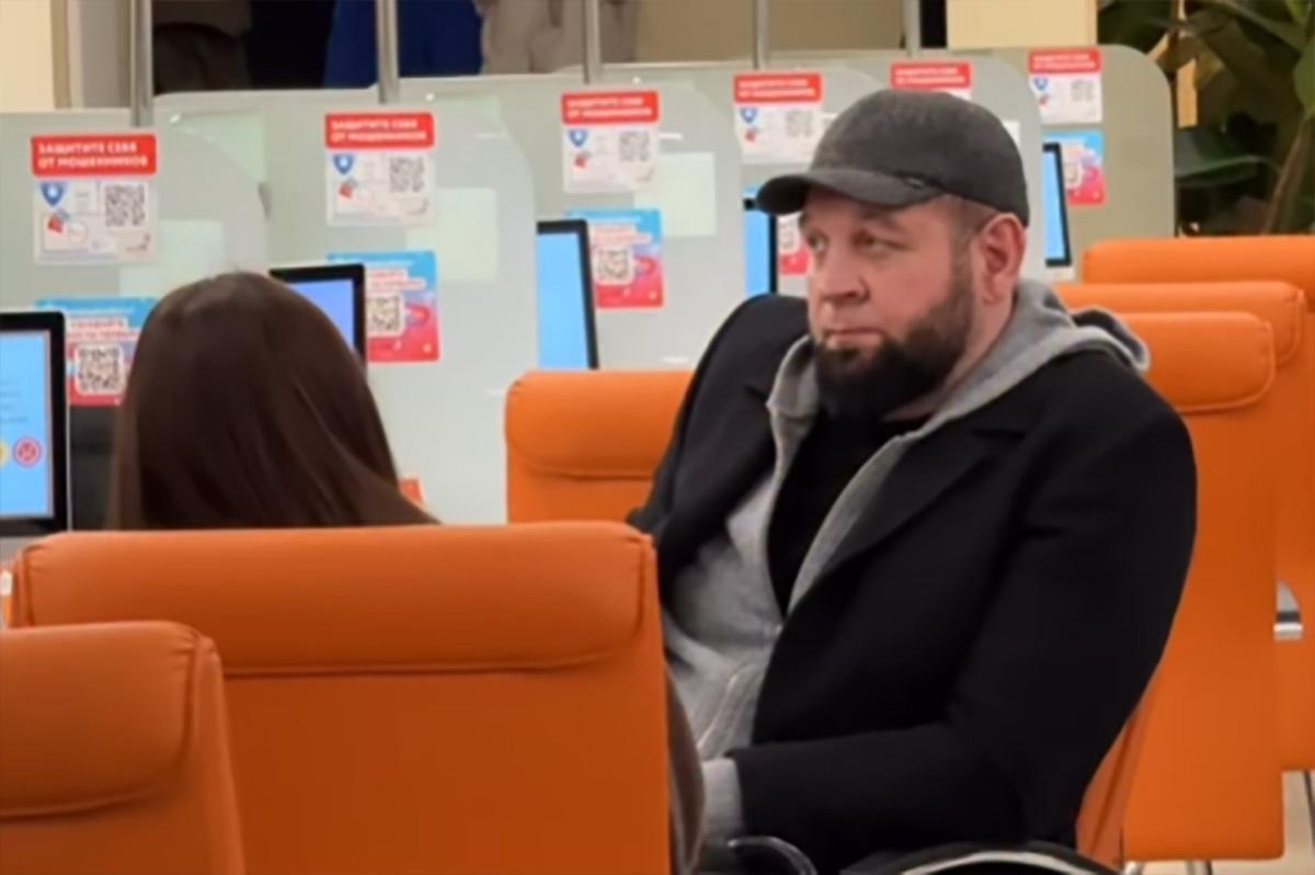 Александр Емельяненко развелся