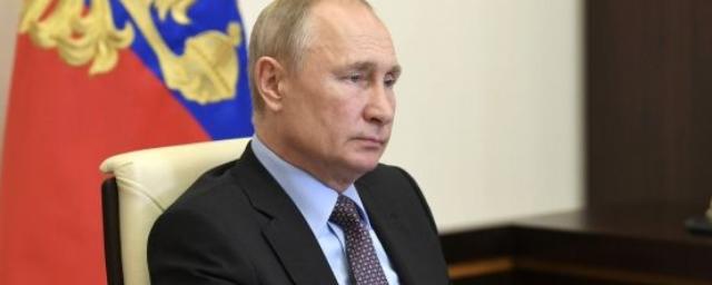 Президент России вручил госнаграды жителям Новосибирска