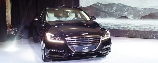 Объявлены российские цены на седан Genesis G80