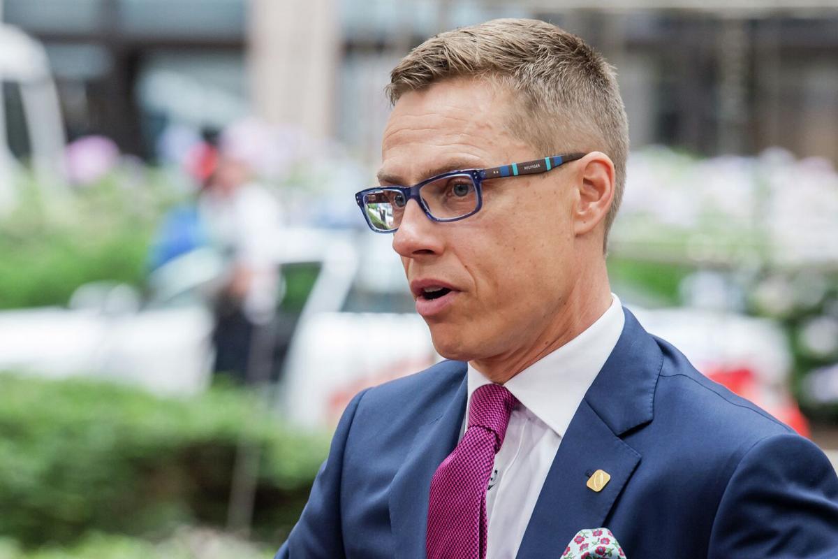 Александр Стубб лидирует в первом туре выборов президента Финляндии