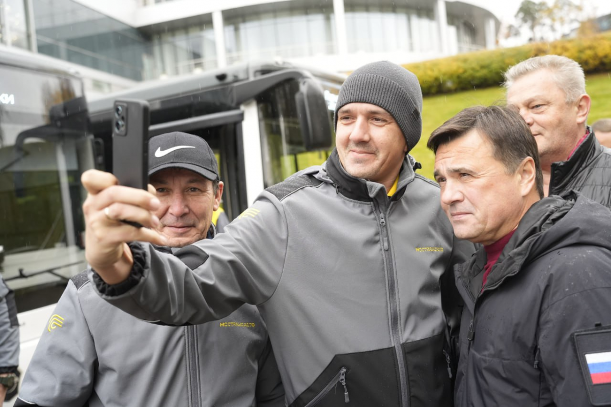 Андрей Воробьев: Московская область пополнила автопарк общественного транспорта 20 новыми автобусами, до конца ноября поступят еще 144 единицы