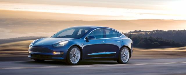 Объявлена стоимость Tesla Model 3 в России