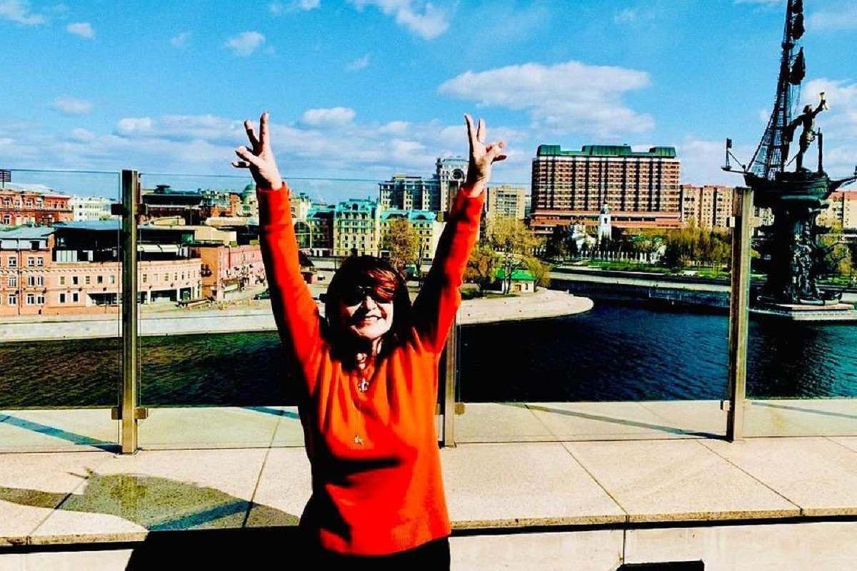 Постройневшая Елена Степаненко вернулась на сцену