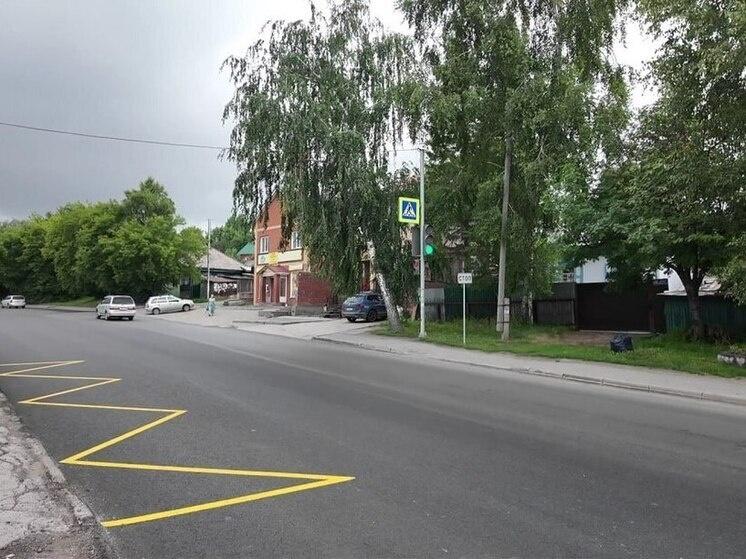 В Новосибирске завершили ремонт дороги от улицы Ползунова до Каменского шоссе