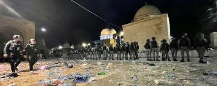 520 палестинцев пострадали при столкновениях с полицией в Иерусалиме