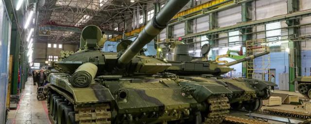 Минобороны России получило от «Уралвагонзавода» партию танков Т-90М «Прорыв»