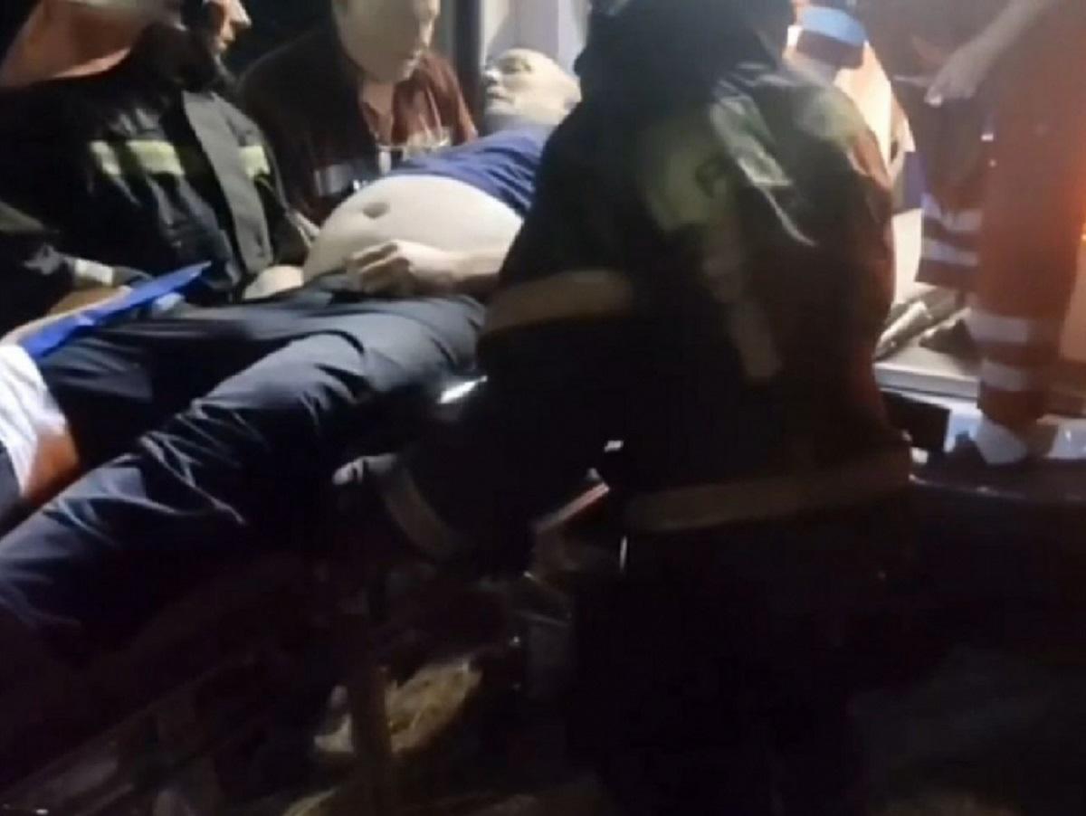 Житель Красного Луча в ЛНР рухнул в траншею во дворе многоэтажки