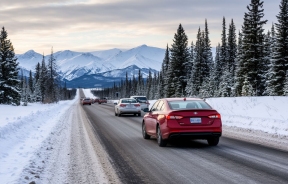 Пешеход убил водителя и ранил мужчину на федеральной трассе в Якутии