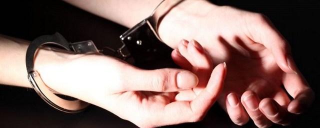 В Балакове 18-летнюю девушку подозревают в краже