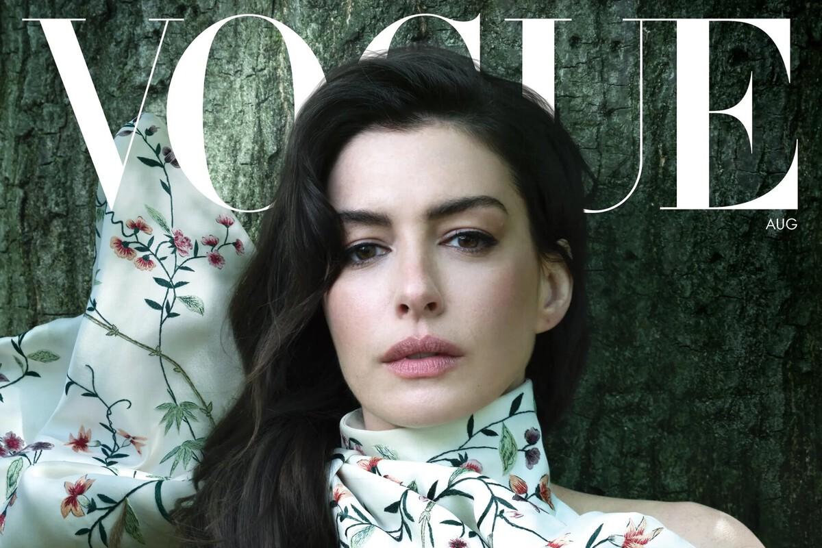 Новая фотосессия Энн Хэтэуэй вызвала серьезную критику