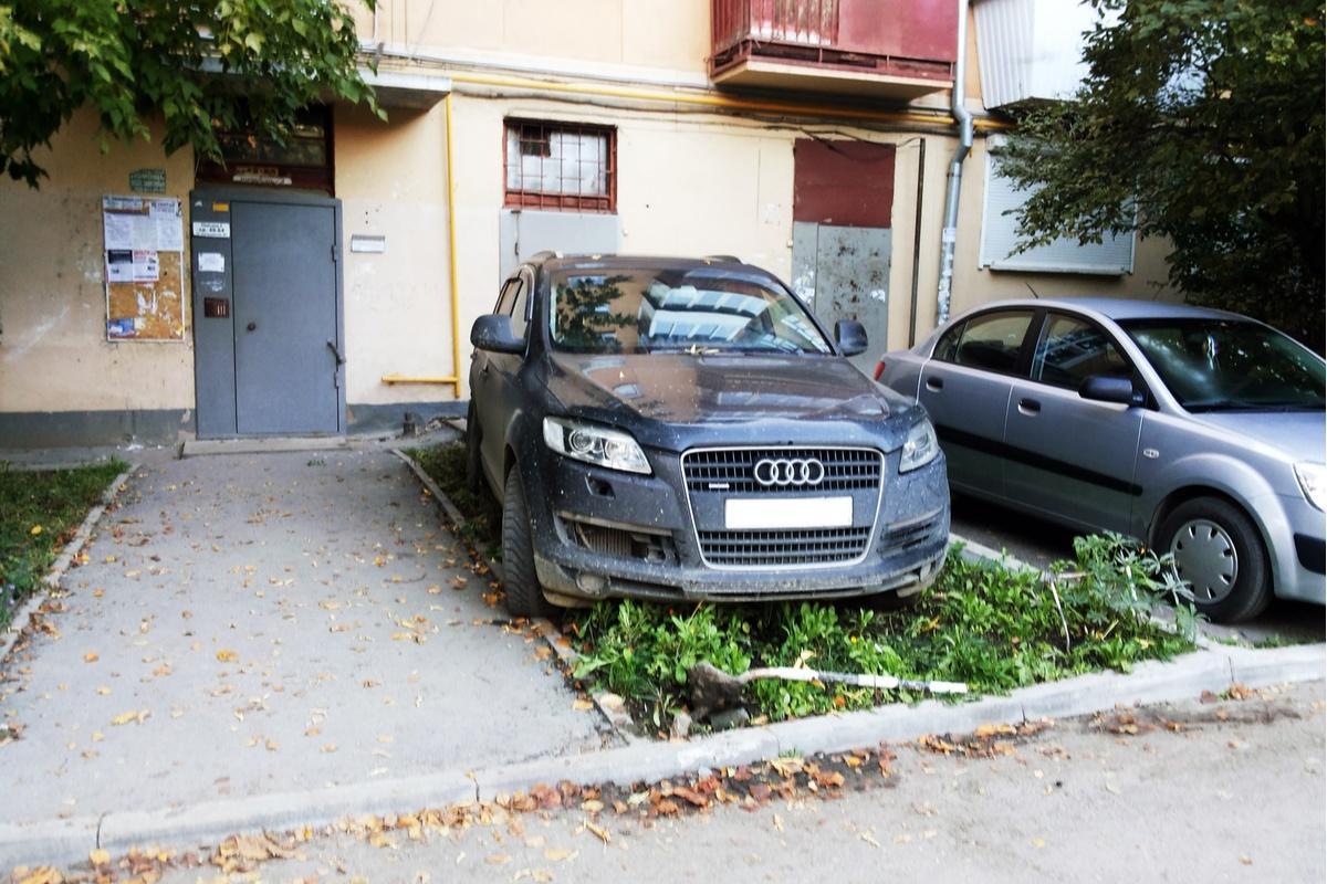 В Подмосковье ужесточили ответственность за парковку во дворах
