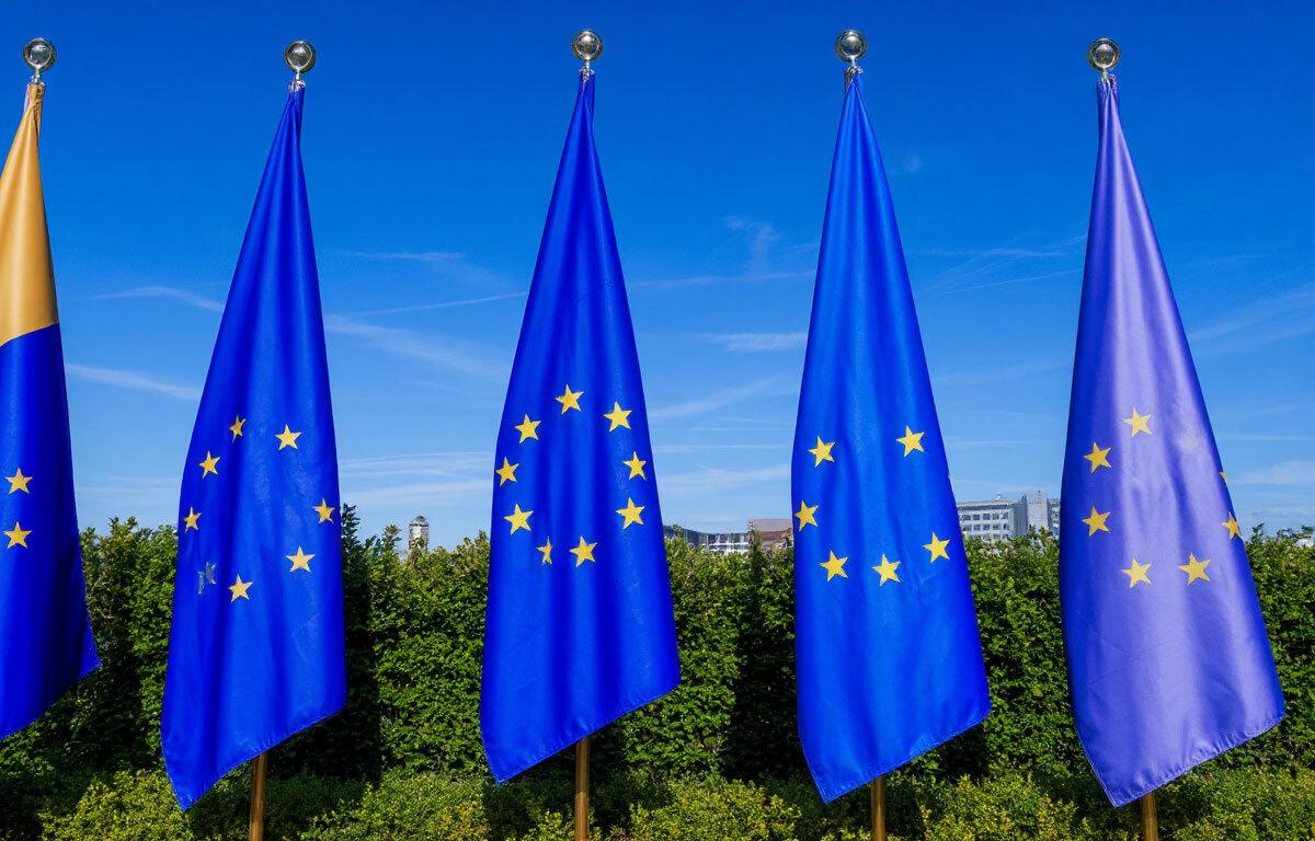 Politico: Европа должна действовать быстро и эффективно