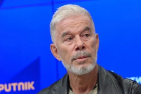 Сотрясения нет: Олег Газманов получил травму во время испытания гаджета