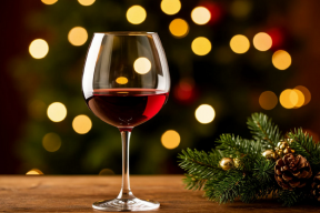Нарколог Линник рассказал, как избежать похмелья в новогоднюю ночь