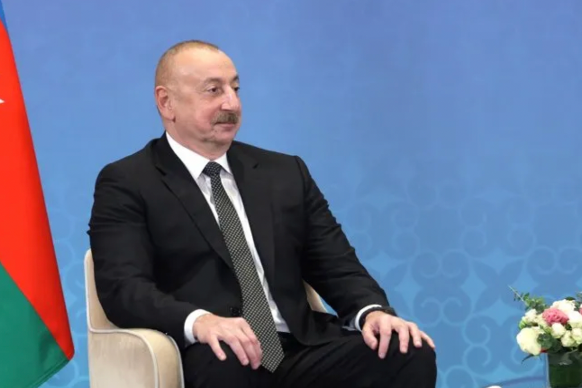 Президент Азербайджана Алиев помиловал более 200 человек